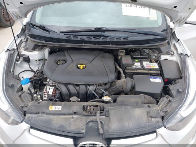 Продажа на аукционе авто 2015 Hyundai Elantra Se, vin: KMHDH4AEXFU303165, номер лота: 44834440