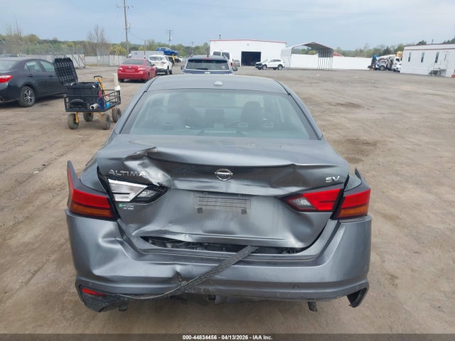 44834456 :رقم المزاد ، 1N4BL4DV5NN404697 vin ، 2022 Nissan Altima Sv Fwd مزاد بيع