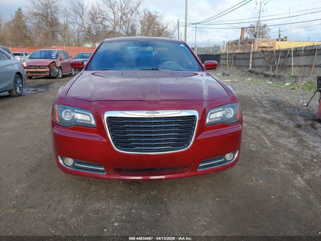 2014 Chrysler 300 300s მანქანა იყიდება აუქციონზე, vin: 2C3CCABG5EH138919, აუქციონის ნომერი: 44834467