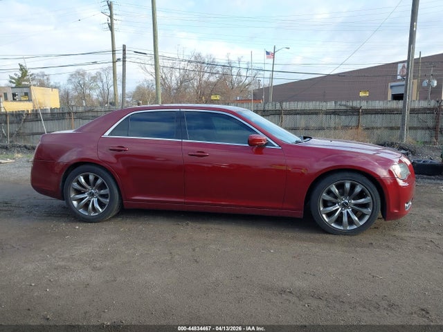 2014 Chrysler 300 300s მანქანა იყიდება აუქციონზე, vin: 2C3CCABG5EH138919, აუქციონის ნომერი: 44834467