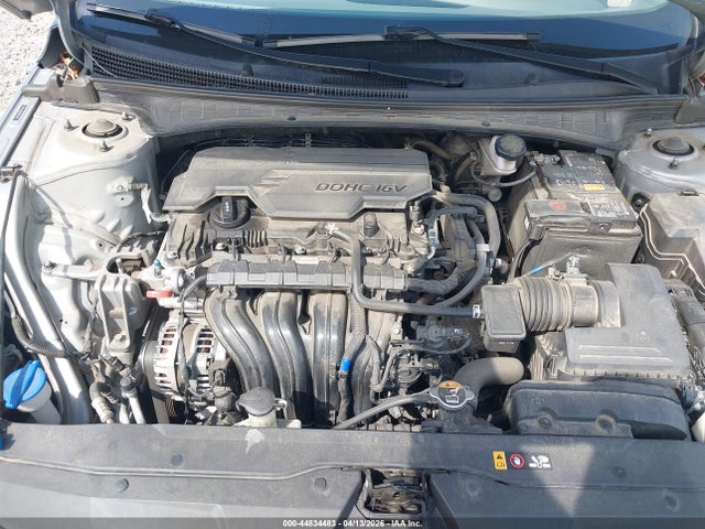 5NPLS4AGXMH035583 Hyundai ELANTRA SEL
