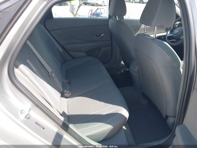 5NPLS4AGXMH035583 Hyundai ELANTRA SEL