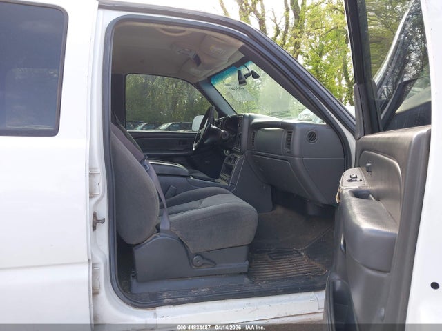 Продажа на аукционе авто 2005 Chevrolet Silverado 1500hd Ls, vin: 1GCGK13UX5F925659, номер лота: 44834487