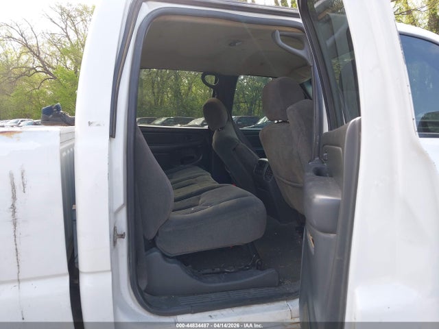Продажа на аукционе авто 2005 Chevrolet Silverado 1500hd Ls, vin: 1GCGK13UX5F925659, номер лота: 44834487