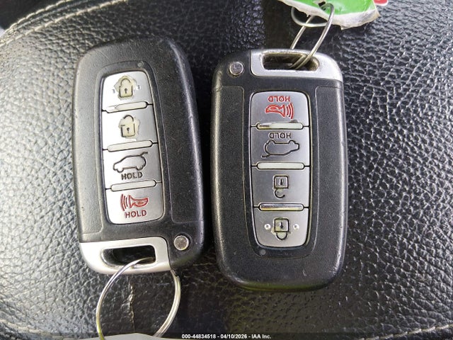 Продажа на аукционе авто 2016 Hyundai Veloster Turbo, vin: KMHTC6AE7GU269970, номер лота: 44834518