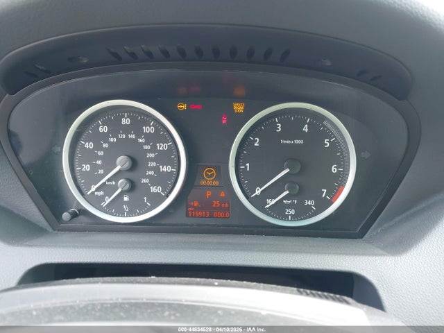 2005 Bmw 645ci მანქანა იყიდება აუქციონზე, vin: WBAEK73425B326477, აუქციონის ნომერი: 44834528