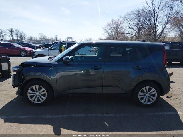 2020 Kia Soul Lx მანქანა იყიდება აუქციონზე, vin: KNDJ23AU7L7727309, აუქციონის ნომერი: 44834532