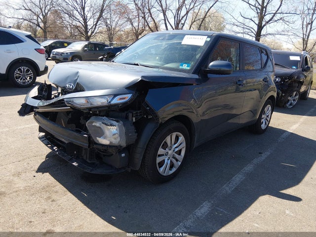 2020 Kia Soul Lx მანქანა იყიდება აუქციონზე, vin: KNDJ23AU7L7727309, აუქციონის ნომერი: 44834532