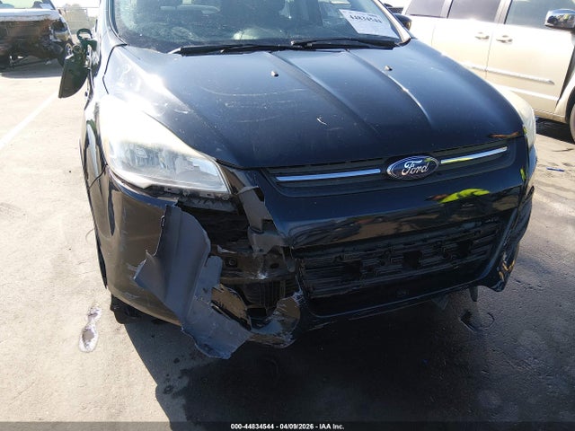 44834544 :رقم المزاد ، 1FMCU0G96GUB74272 vin ، 2016 Ford Escape Se مزاد بيع