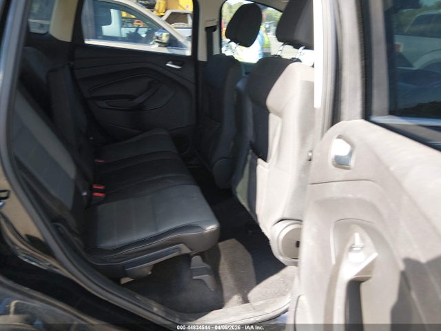 44834544 :رقم المزاد ، 1FMCU0G96GUB74272 vin ، 2016 Ford Escape Se مزاد بيع