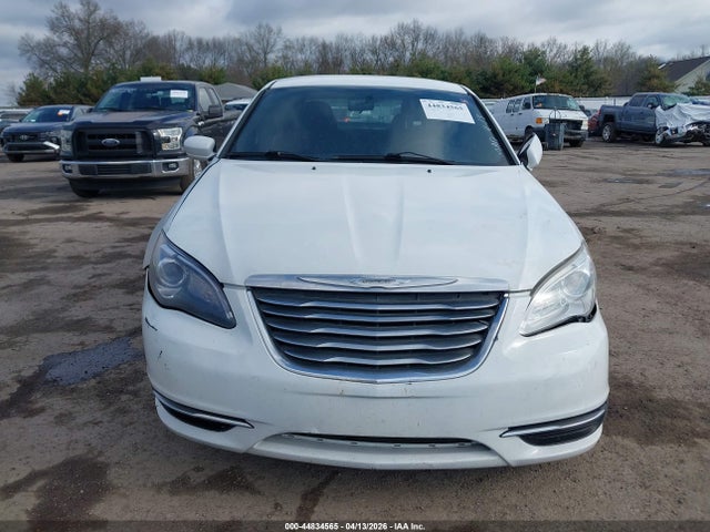 Продажа на аукционе авто 2012 Chrysler 200 Lx, vin: 1C3CCBAB2CN105117, номер лота: 44834565