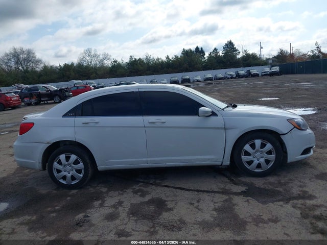 Продажа на аукционе авто 2012 Chrysler 200 Lx, vin: 1C3CCBAB2CN105117, номер лота: 44834565