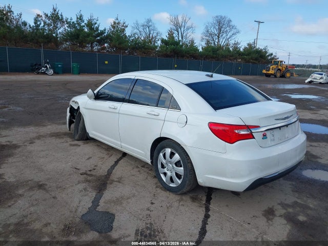 Продажа на аукционе авто 2012 Chrysler 200 Lx, vin: 1C3CCBAB2CN105117, номер лота: 44834565