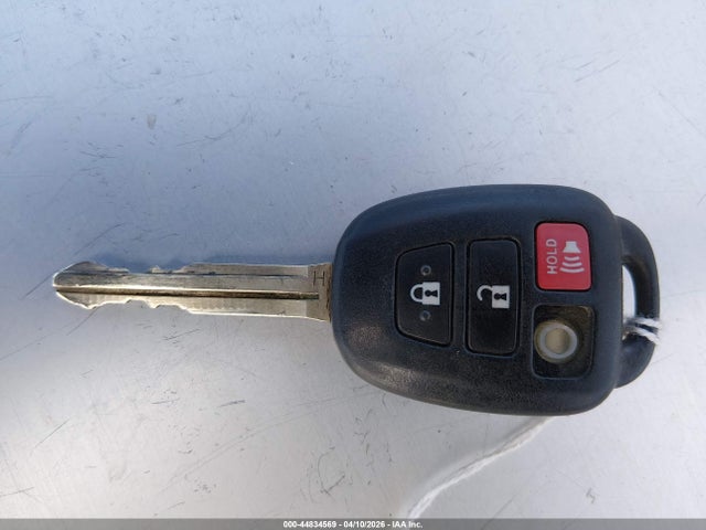 5YFBURHE9GP479441 Toyota COROLLA LE