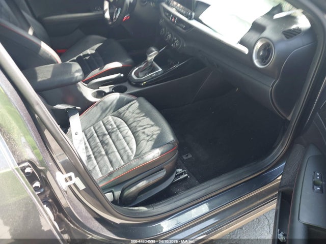 44834598 :رقم المزاد ، 3KPF44AC1ME390103 vin ، 2021 Kia Forte Gt مزاد بيع