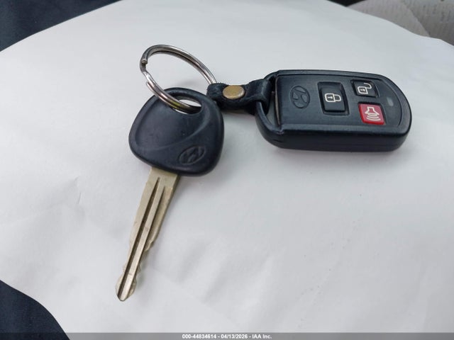 Продажа на аукционе авто 2004 Hyundai Elantra Gls/gt, vin: KMHDN46D34U728765, номер лота: 44834614