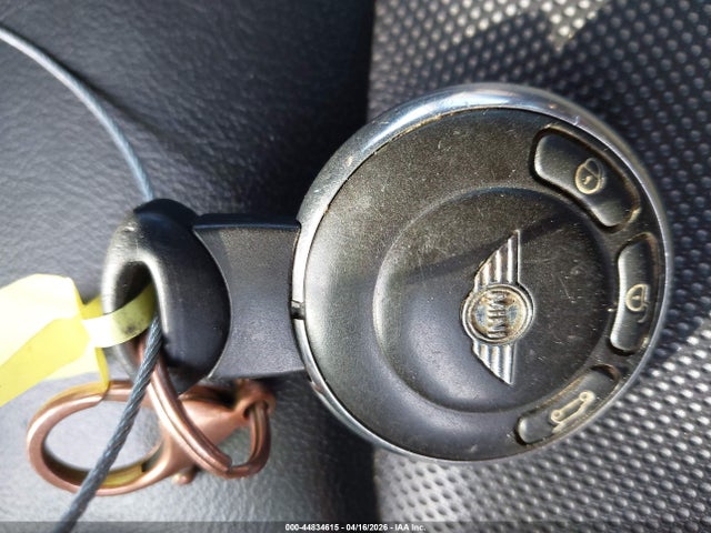 2016 Mini Countryman Cooper S მანქანა იყიდება აუქციონზე, vin: WMWZC3C55GWT09393, აუქციონის ნომერი: 44834615