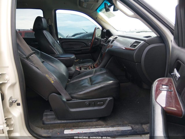 Продажа на аукционе авто 2007 Cadillac Escalade Standard, vin: 1GYFK638X7R164056, номер лота: 44834640