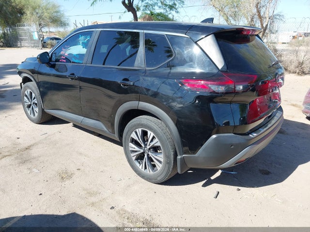 5N1BT3BA3NC682235 Nissan Rogue Sv Fwd