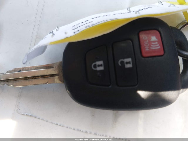 JTDKDTB38J1601254 Toyota Prius C One