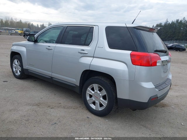 2010 GMC TERRAIN 2CTFLCEW8A6315755 Photo 2