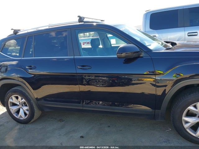 44834694 :رقم المزاد ، 1V2KR2CA2JC532878 vin ، 2018 Volkswagen Atlas 3.6l V6 Se مزاد بيع