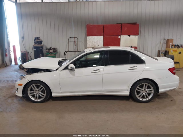 Продаж на аукціоні авто 2014 Mercedes-benz C 300 Sport 4matic, vin: WDDGF8AB0ER302490, номер лоту: 44834711