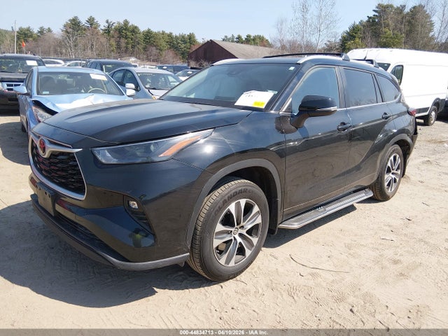 Toyota Highlander Xle 2023 5TDKDRBH9PS503358 Image 2