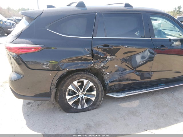 Toyota Highlander Xle 2023 5TDKDRBH9PS503358 Image 6