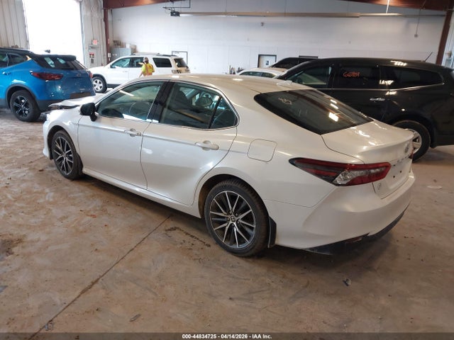 2022 Toyota Camry Xle Awd მანქანა იყიდება აუქციონზე, vin: 4T1F11BK7NU070389, აუქციონის ნომერი: 44834725