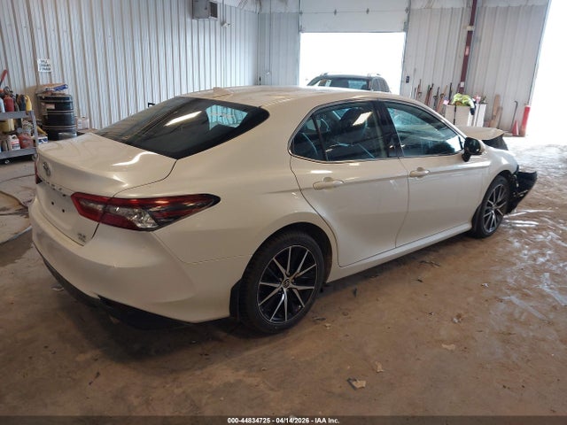 2022 Toyota Camry Xle Awd მანქანა იყიდება აუქციონზე, vin: 4T1F11BK7NU070389, აუქციონის ნომერი: 44834725