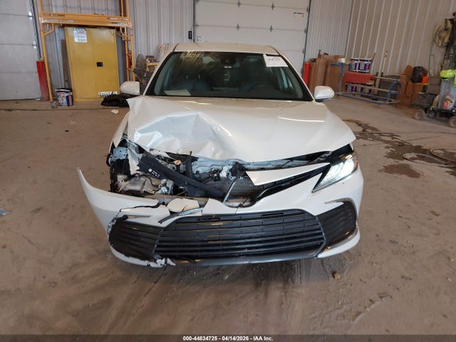 2022 Toyota Camry Xle Awd მანქანა იყიდება აუქციონზე, vin: 4T1F11BK7NU070389, აუქციონის ნომერი: 44834725