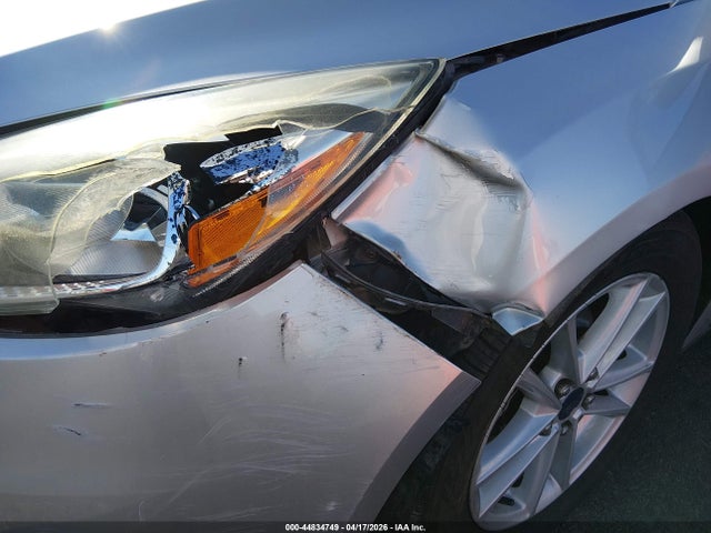 Ford FOCUS SE 2016 1FADP3K29GL272669 Image 6