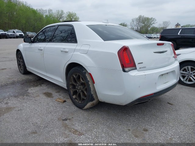 Продажа на аукционе авто 2016 Chrysler 300 300s Alloy Edition, vin: 2C3CCAGG1GH262021, номер лота: 44834755