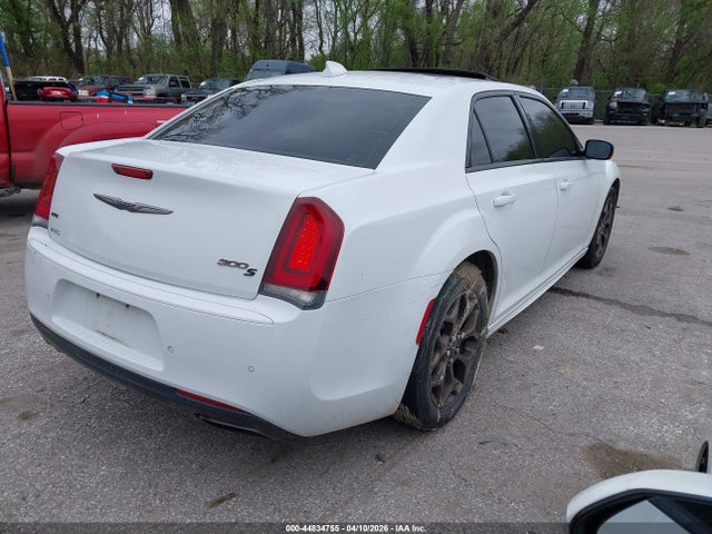 Продажа на аукционе авто 2016 Chrysler 300 300s Alloy Edition, vin: 2C3CCAGG1GH262021, номер лота: 44834755