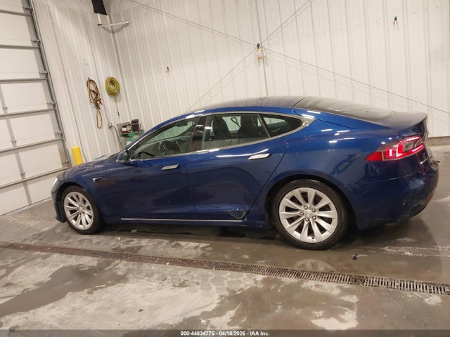44834775 :رقم المزاد ، 5YJSA1E23HF179055 vin ، 2017 Tesla Model S 100d/60d/75d/90d/p100d مزاد بيع