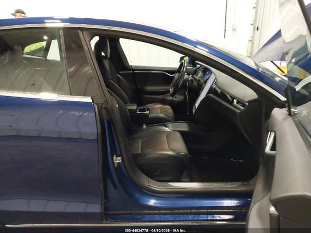 44834775 :رقم المزاد ، 5YJSA1E23HF179055 vin ، 2017 Tesla Model S 100d/60d/75d/90d/p100d مزاد بيع