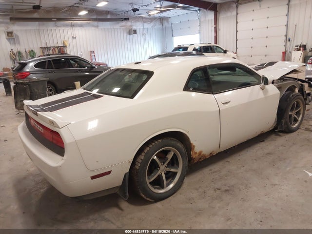 44834779 :رقم المزاد ، 2B3CJ4DG2BH569263 vin ، 2011 Dodge Challenger Sxt مزاد بيع