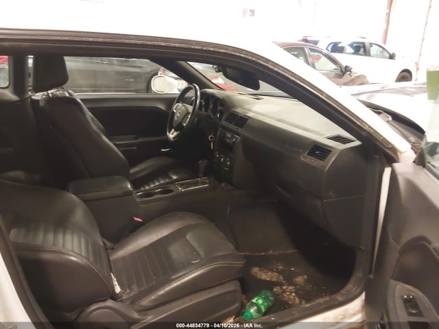 44834779 :رقم المزاد ، 2B3CJ4DG2BH569263 vin ، 2011 Dodge Challenger Sxt مزاد بيع