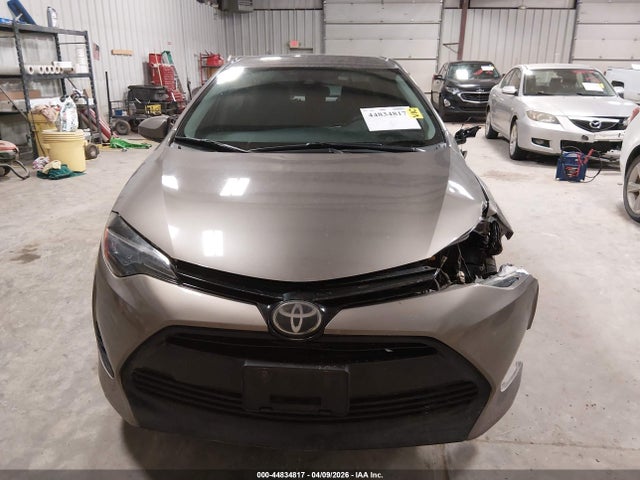 2T1BURHE9JC110473 Toyota COROLLA LE