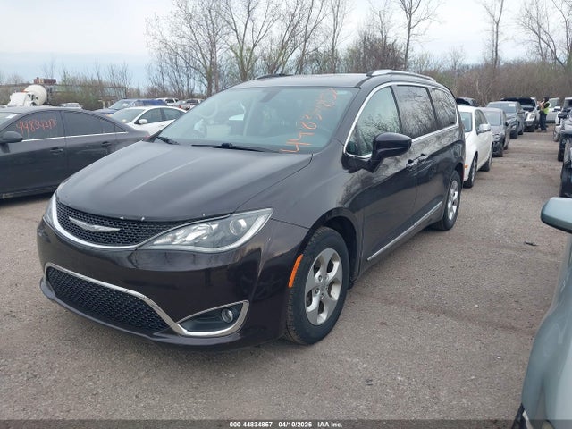 2017 Chrysler Pacifica Touring-l Plus მანქანა იყიდება აუქციონზე, vin: 2C4RC1EG5HR665245, აუქციონის ნომერი: 44834857