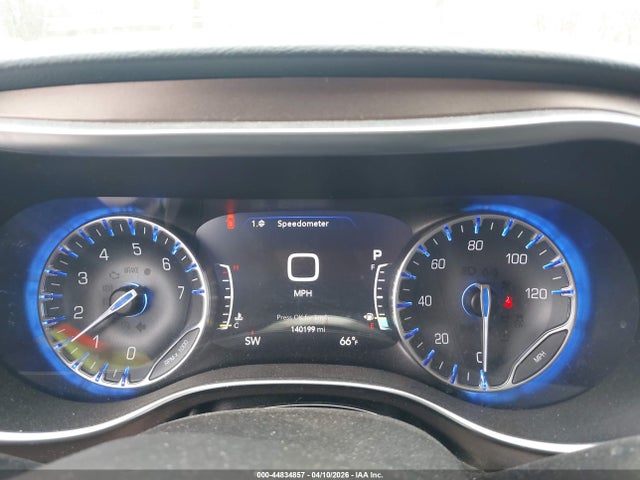 2017 Chrysler Pacifica Touring-l Plus მანქანა იყიდება აუქციონზე, vin: 2C4RC1EG5HR665245, აუქციონის ნომერი: 44834857