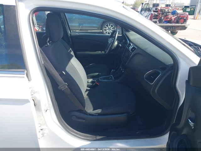 Продажа на аукционе авто 2012 Chrysler 200 Touring, vin: 1C3CCBBG8CN272298, номер лота: 44834861