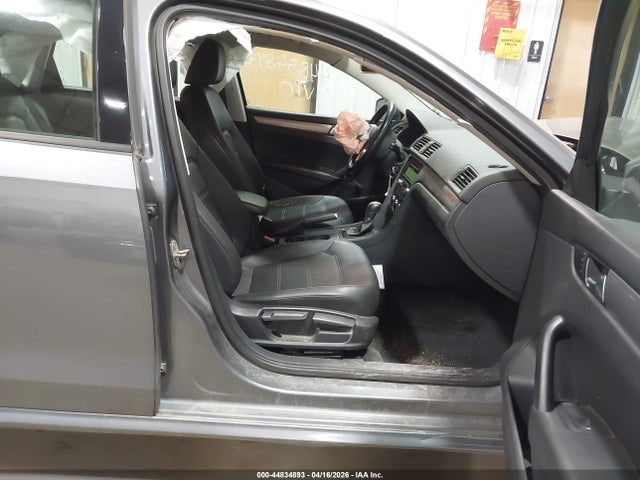 Продаж на аукціоні авто 2015 Volkswagen Passat 1.8t Wolfsburg Edition, vin: 1VWAT7A32FC056166, номер лоту: 44834893