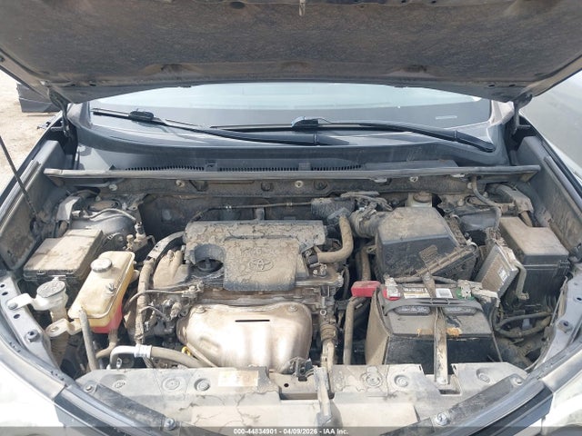 JTMZFREV1HJ141230 Toyota RAV4 LE