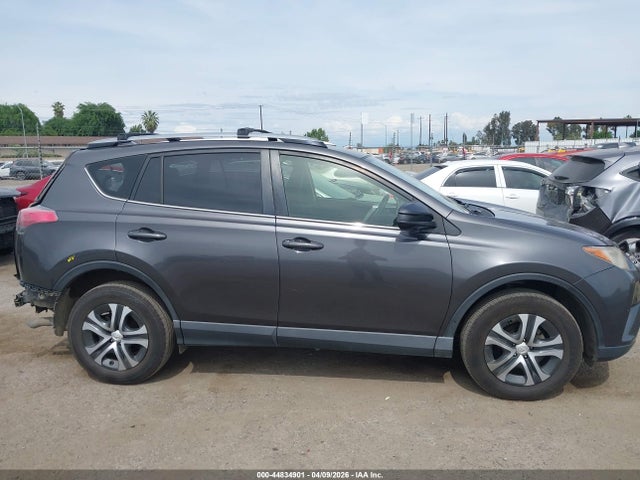JTMZFREV1HJ141230 Toyota RAV4 LE