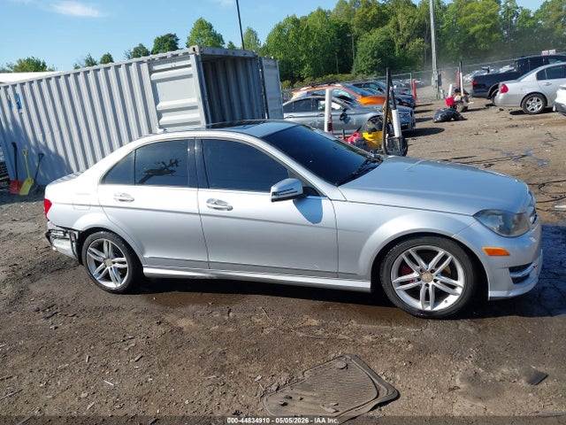 Aukcja sprzedaży 2012 Mercedes-benz C 300 Sport 4matic, vin: WDDGF8BBXCR200576, numer aukcji: 44834910