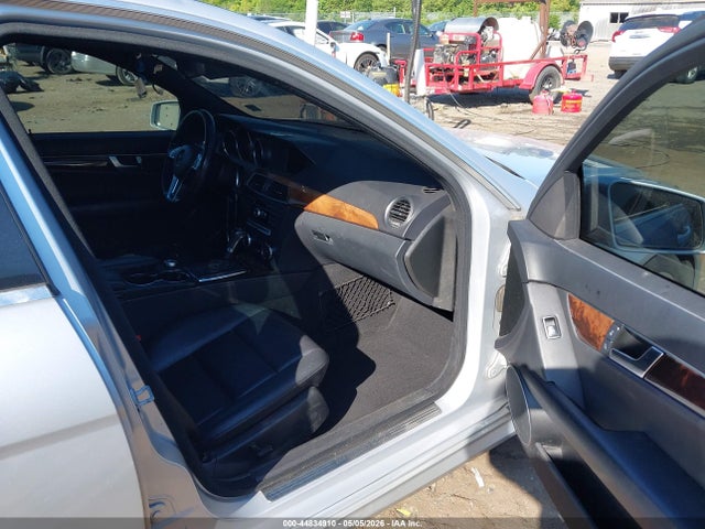 Aukcja sprzedaży 2012 Mercedes-benz C 300 Sport 4matic, vin: WDDGF8BBXCR200576, numer aukcji: 44834910