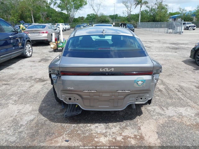 2025 Kia K4 Lxs მანქანა იყიდება აუქციონზე, vin: 3KPFT4DE3SE188358, აუქციონის ნომერი: 44834970