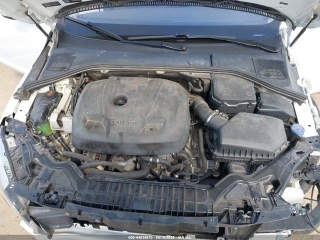 Aukcja sprzedaży 2016 Volvo S60 T5 Drive-e, vin: YV126MFJ8G2406311, numer aukcji: 44835070